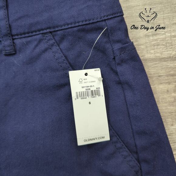 Old Navy Flat Front Shorts Size 6 - Picture 2 of 7